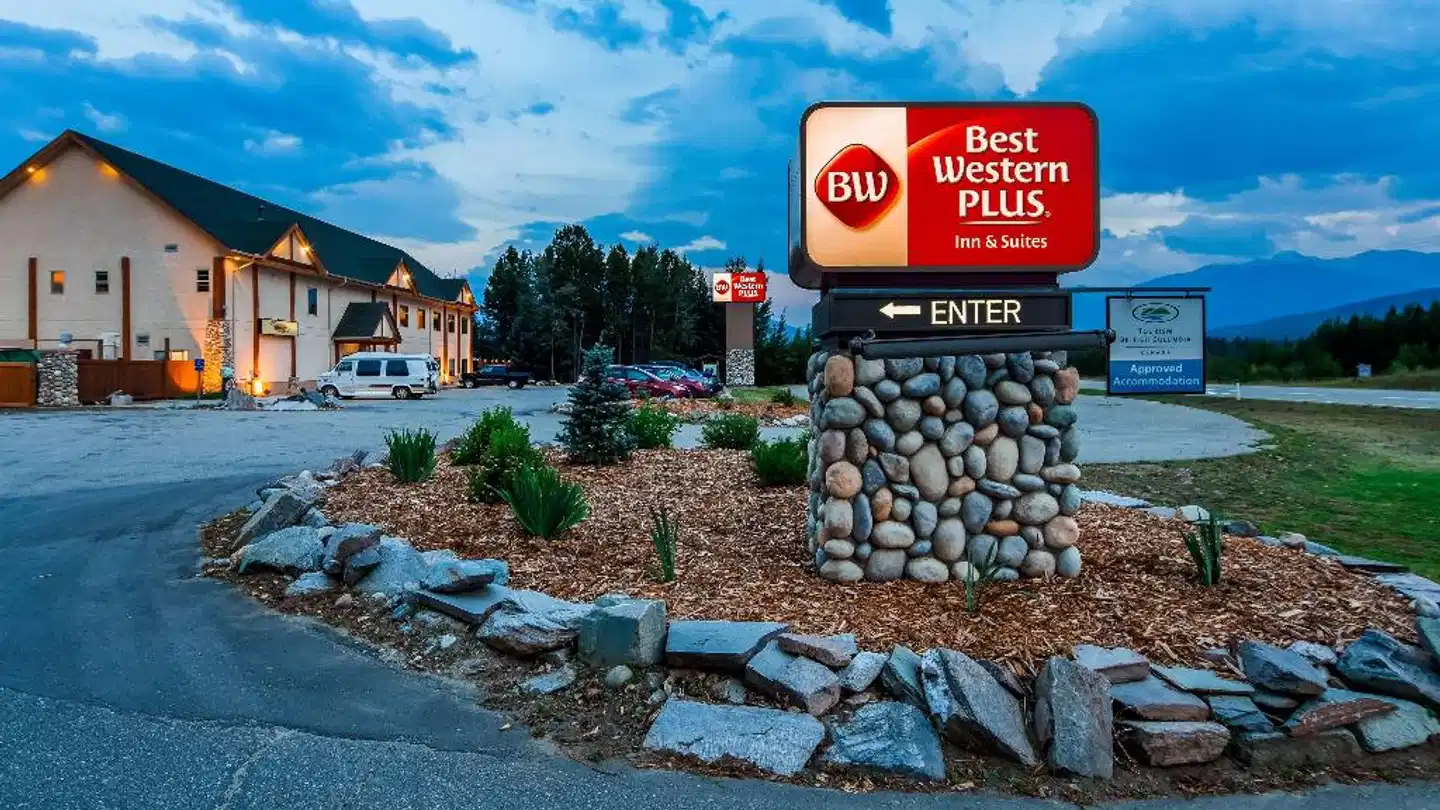 BEST WESTERN PLUS Valemount Inn & Suites Terrasse