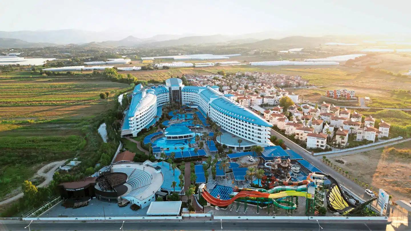 Crystal Admiral Aussenansicht