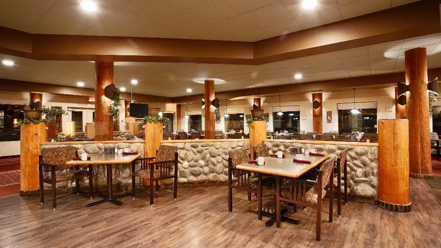 BEST WESTERN PLUS Valemount Inn & Suites Restaurant