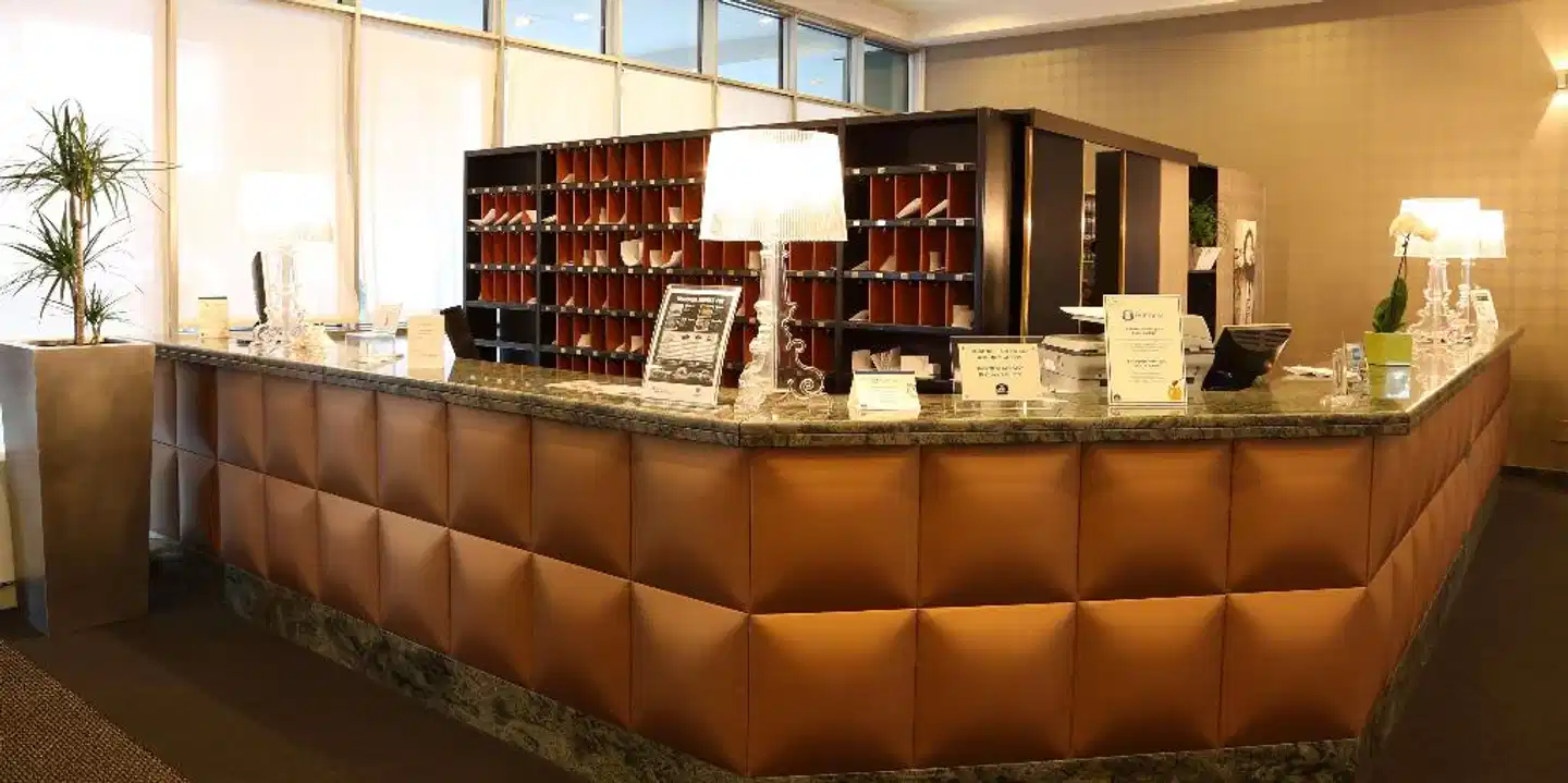 Hotel Blaise & Francis Bar