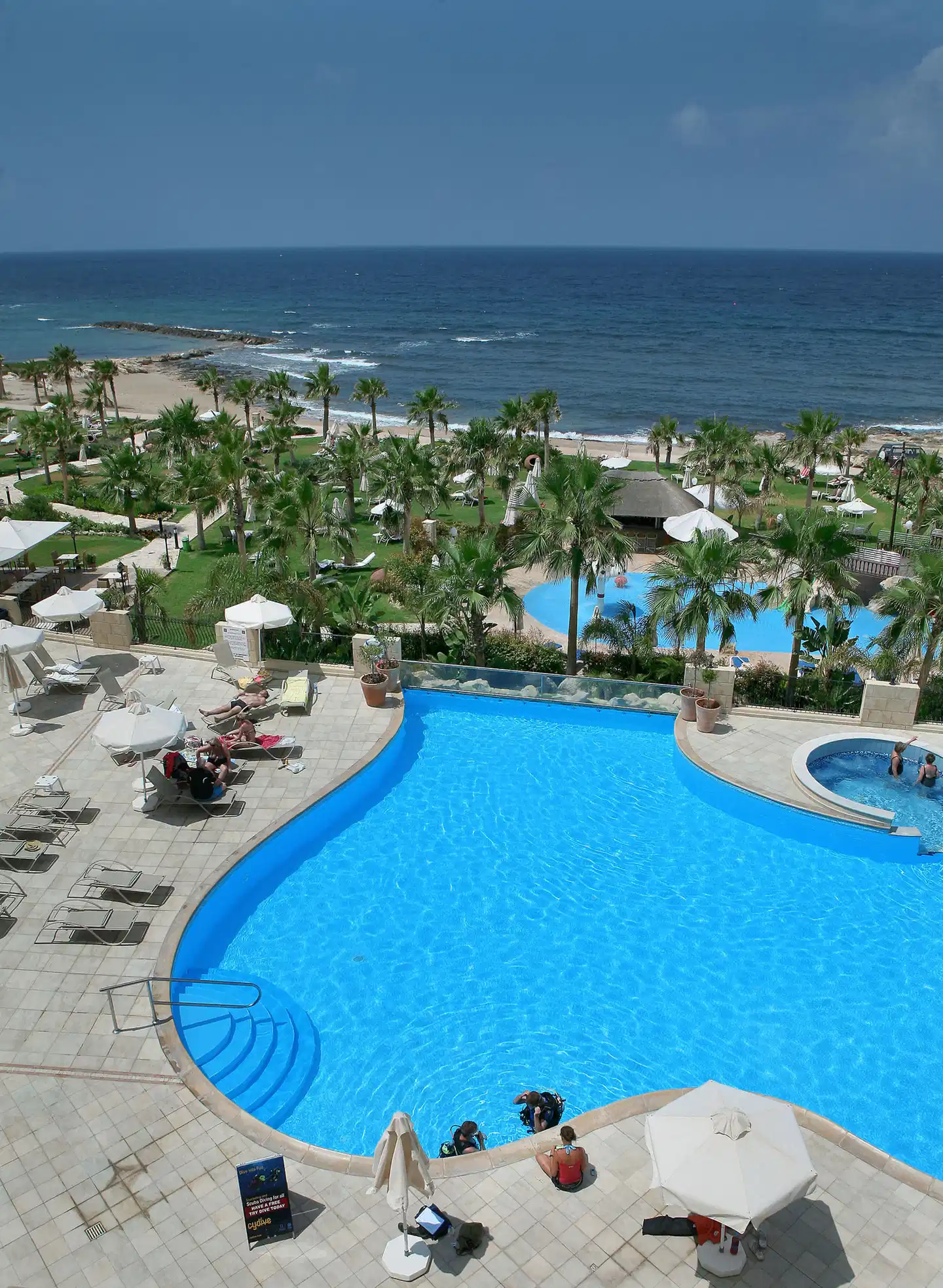 Aquamare Beach Pool