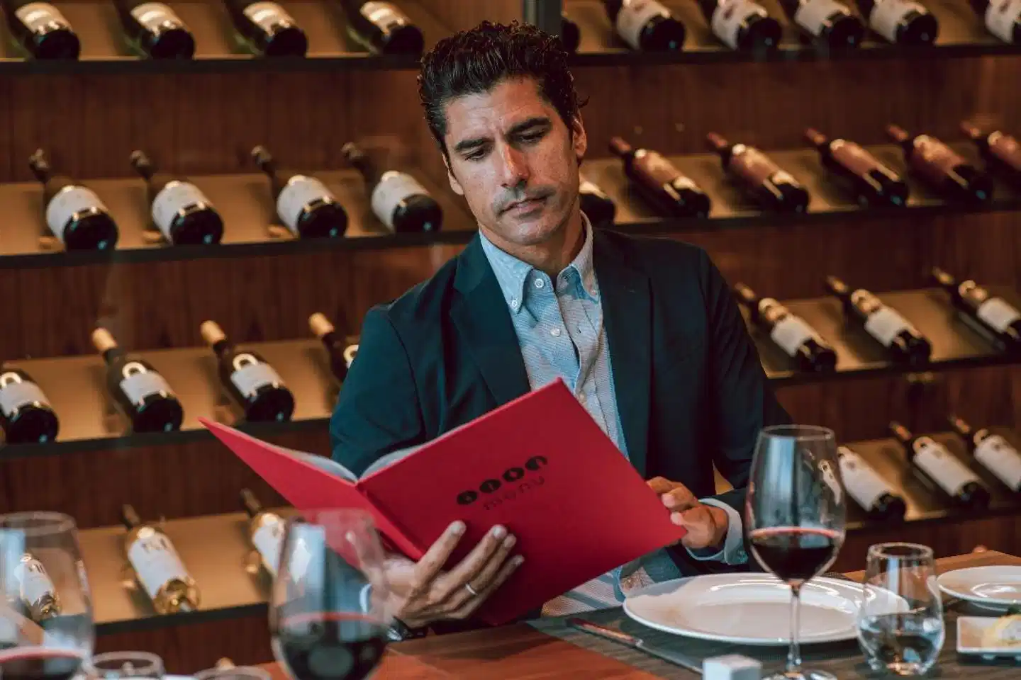 BAH Barcelona Airport Hotel Personen