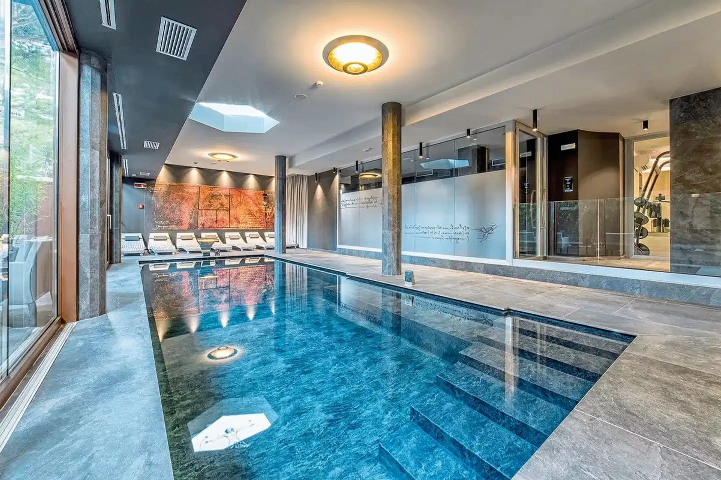 Leonardo da Vinci Hallenbad