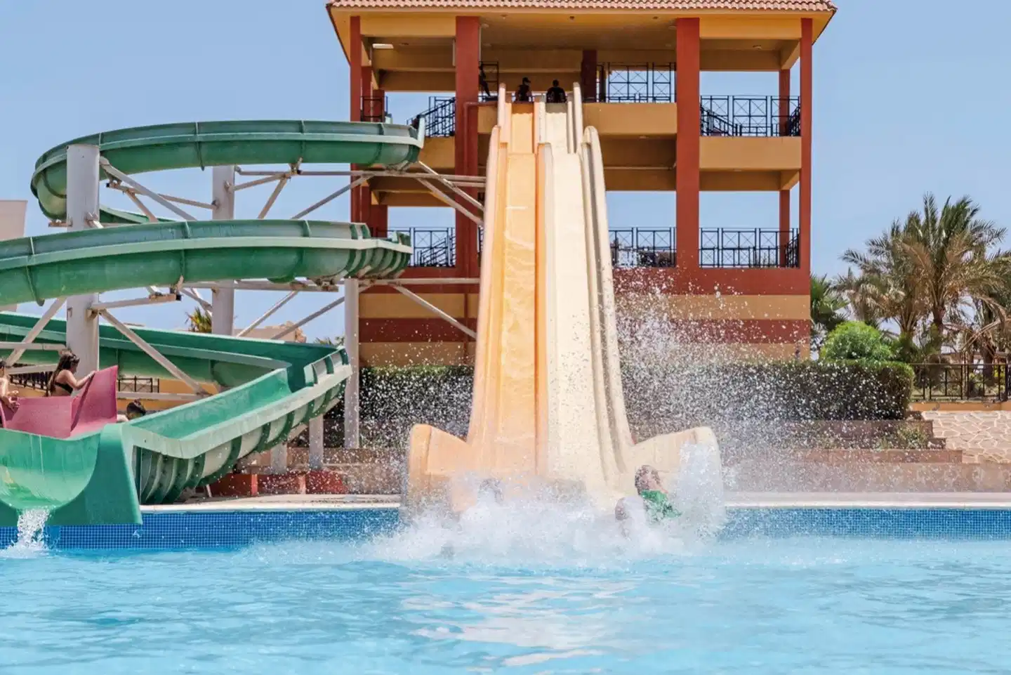 Malikia Resort Abu Dabbab Pool