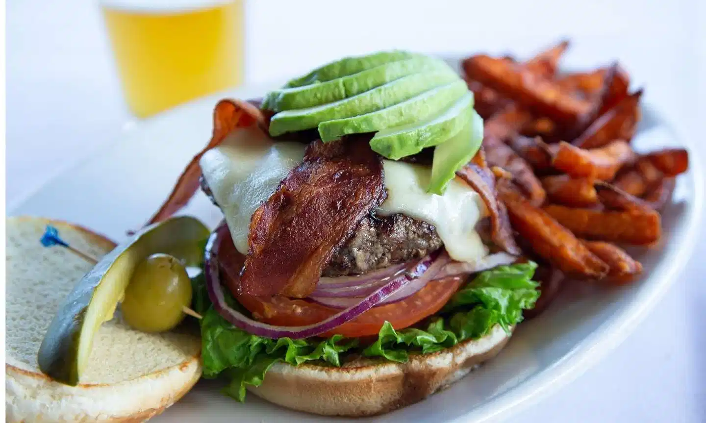 Coast Burbank Hotel Restaurant