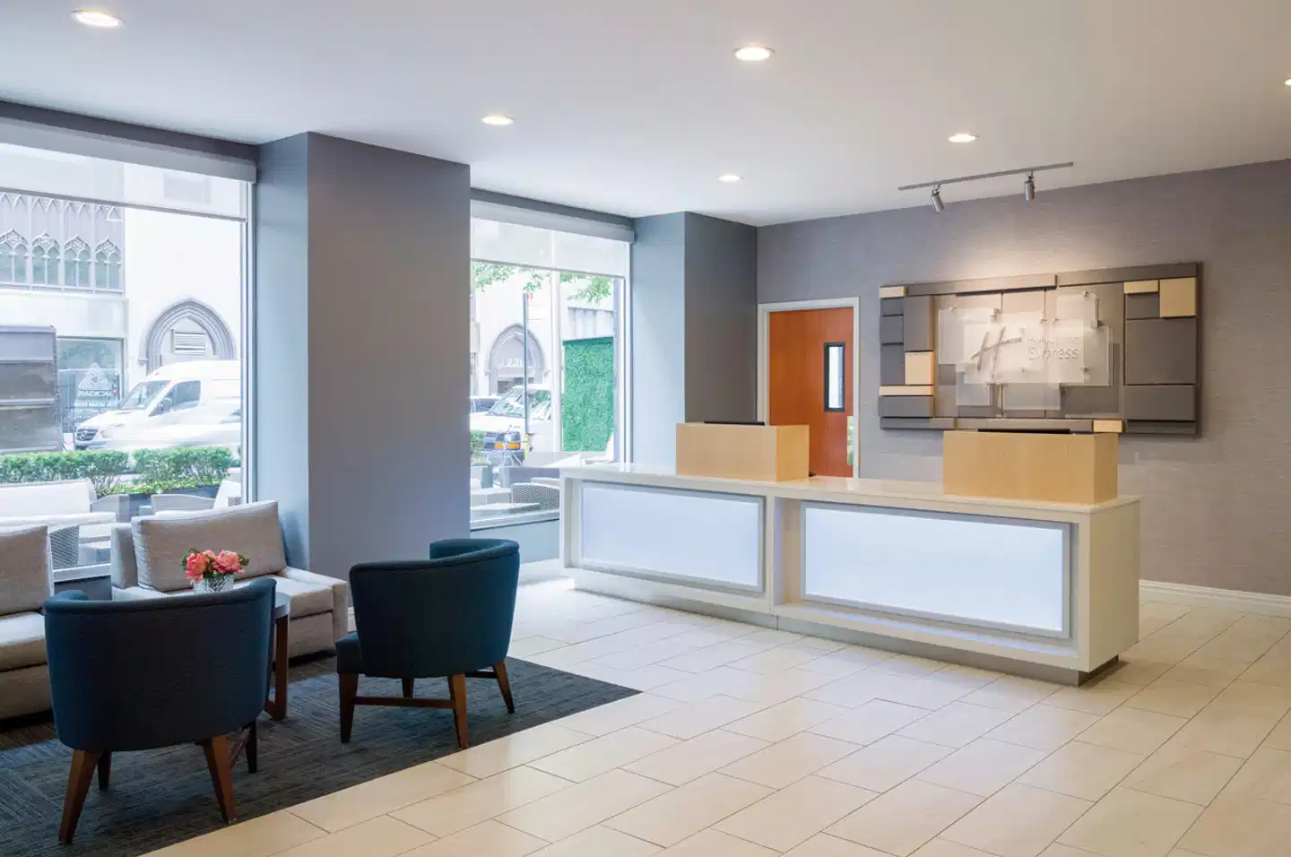 Holiday Inn Express New York City - Chelsea Lobby