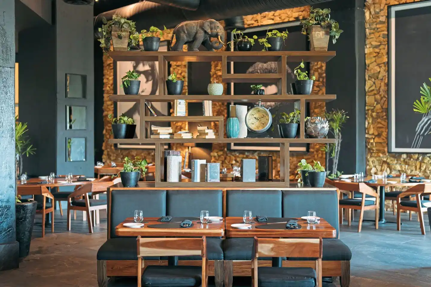 Seadust Cancun Family Resort Bar