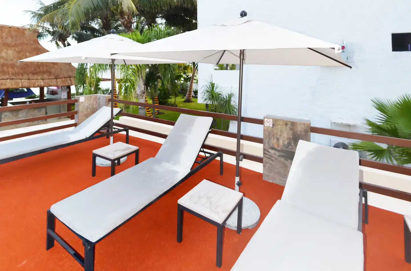 Sina Suites Terrasse
