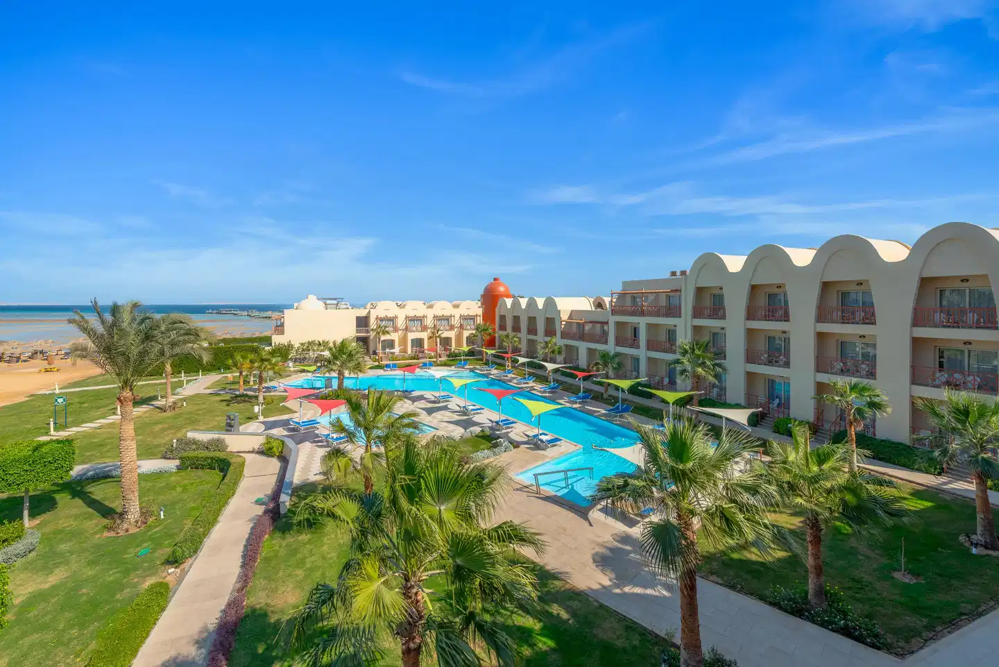 Titanic Beach Spa & Aquapark Aussenansicht