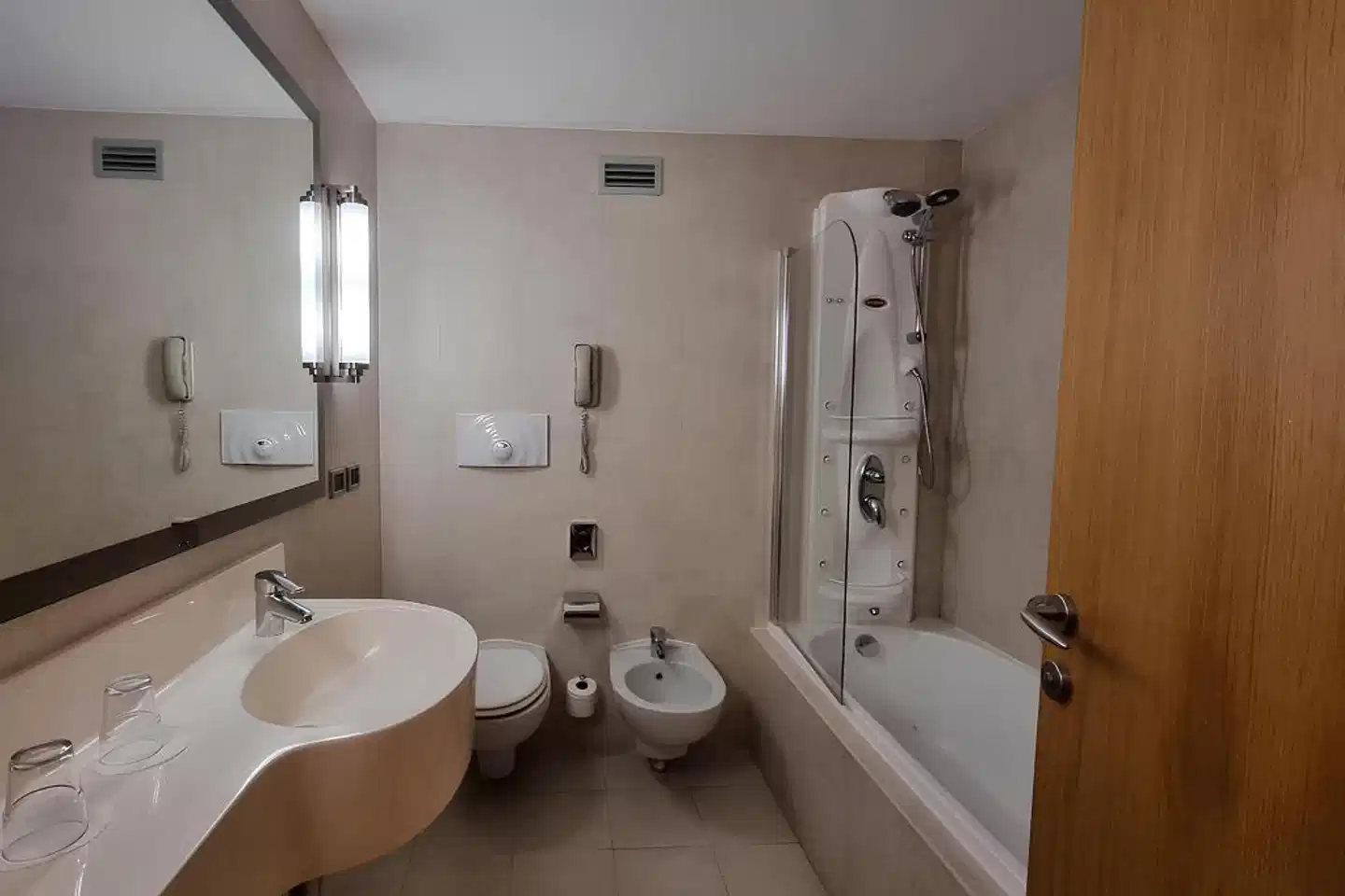 Plaza Caserta Badezimmer