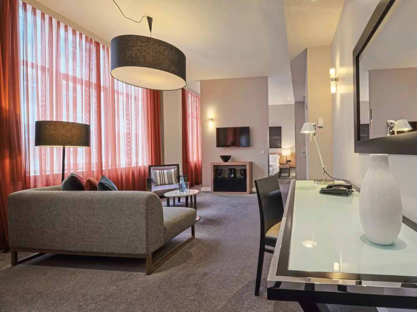 Adina Apartment Hotel Berlin Checkpoint Charlie Lobby