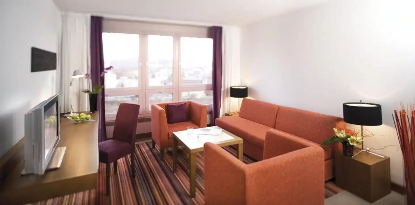 Mövenpick Hotel Zürich Airport Wohnbeispiel