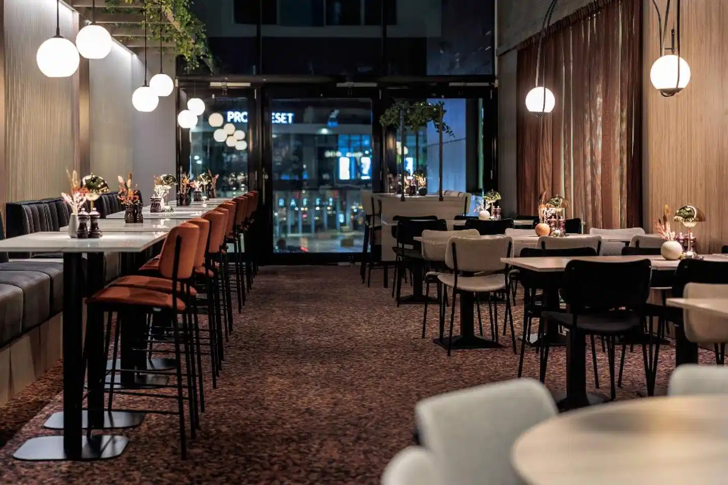 Quality Hotel Saga Bar