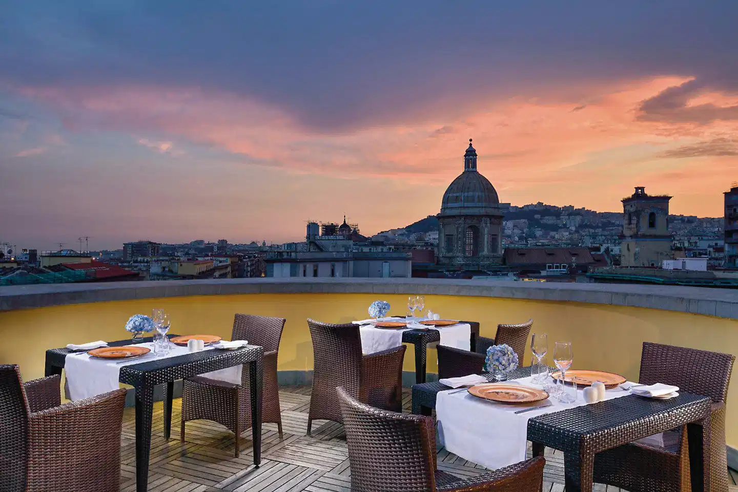 UNAHOTELS Napoli Terrasse