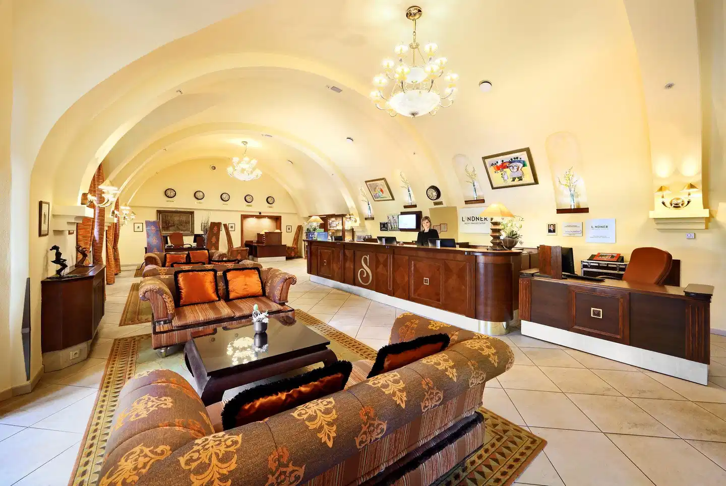 Lindner Hotel Prague Castle Bar