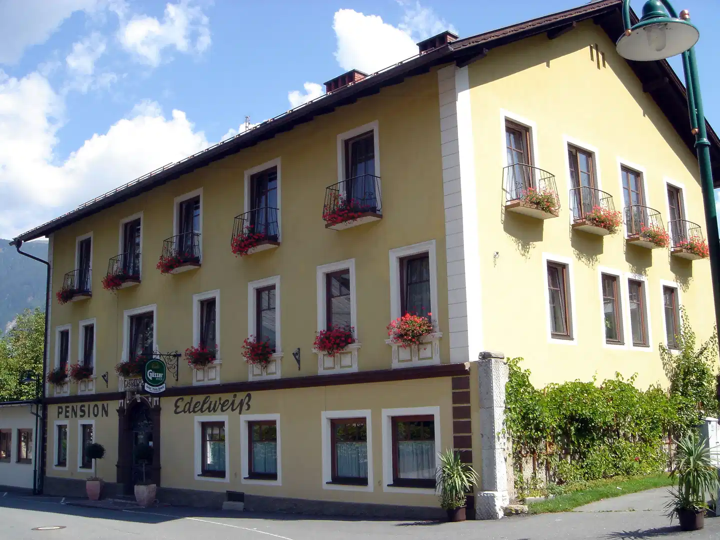 Bierhotel Loncium Aussenansicht