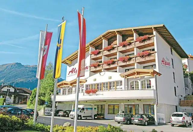 Alpina Resort Nature & Wellness Aussenansicht