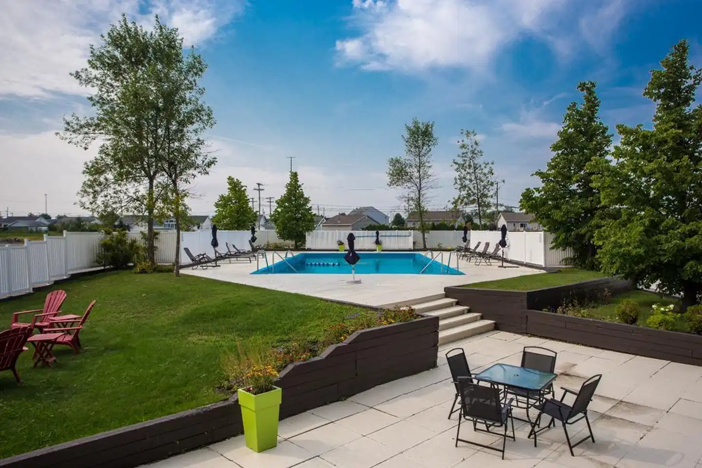 Delta Hotels by Marriott Saguenay Conference Centre Garten