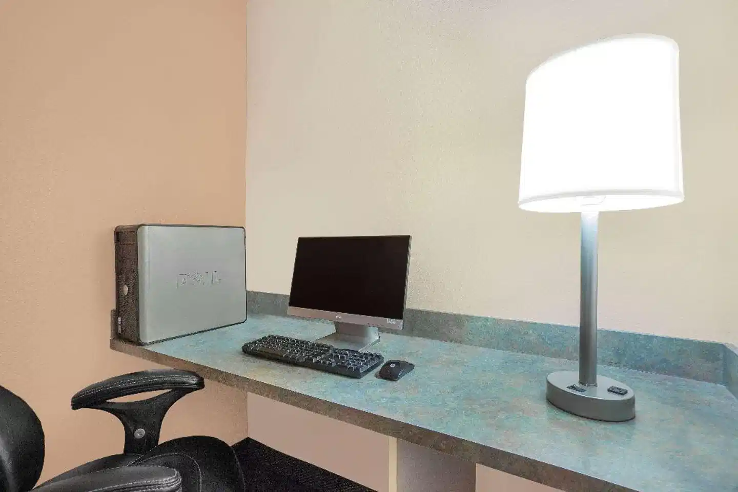 Super 8 by Wyndham Cranbrook Wohnbeispiel