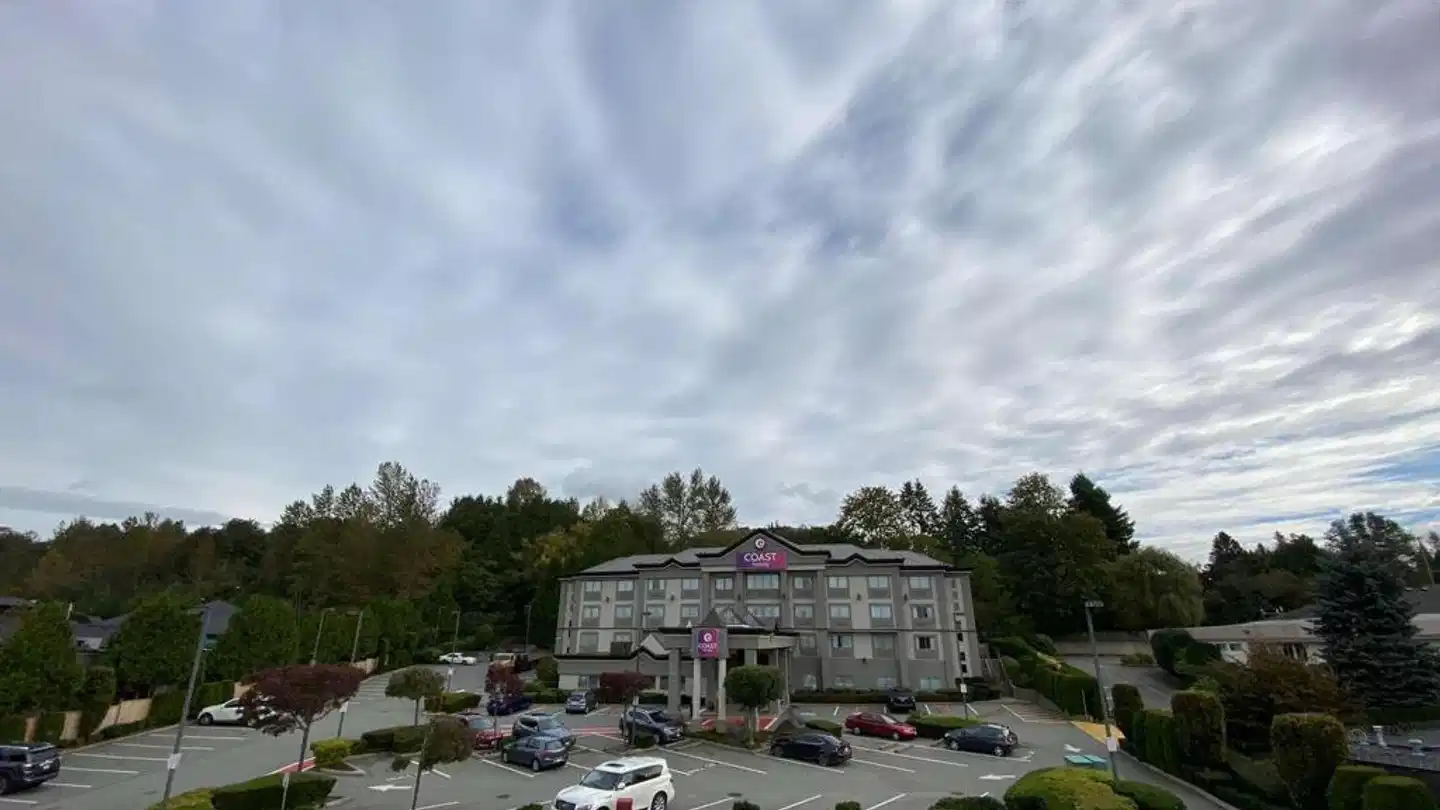 Coast Abbotsford Hotel & Suites Aussenansicht