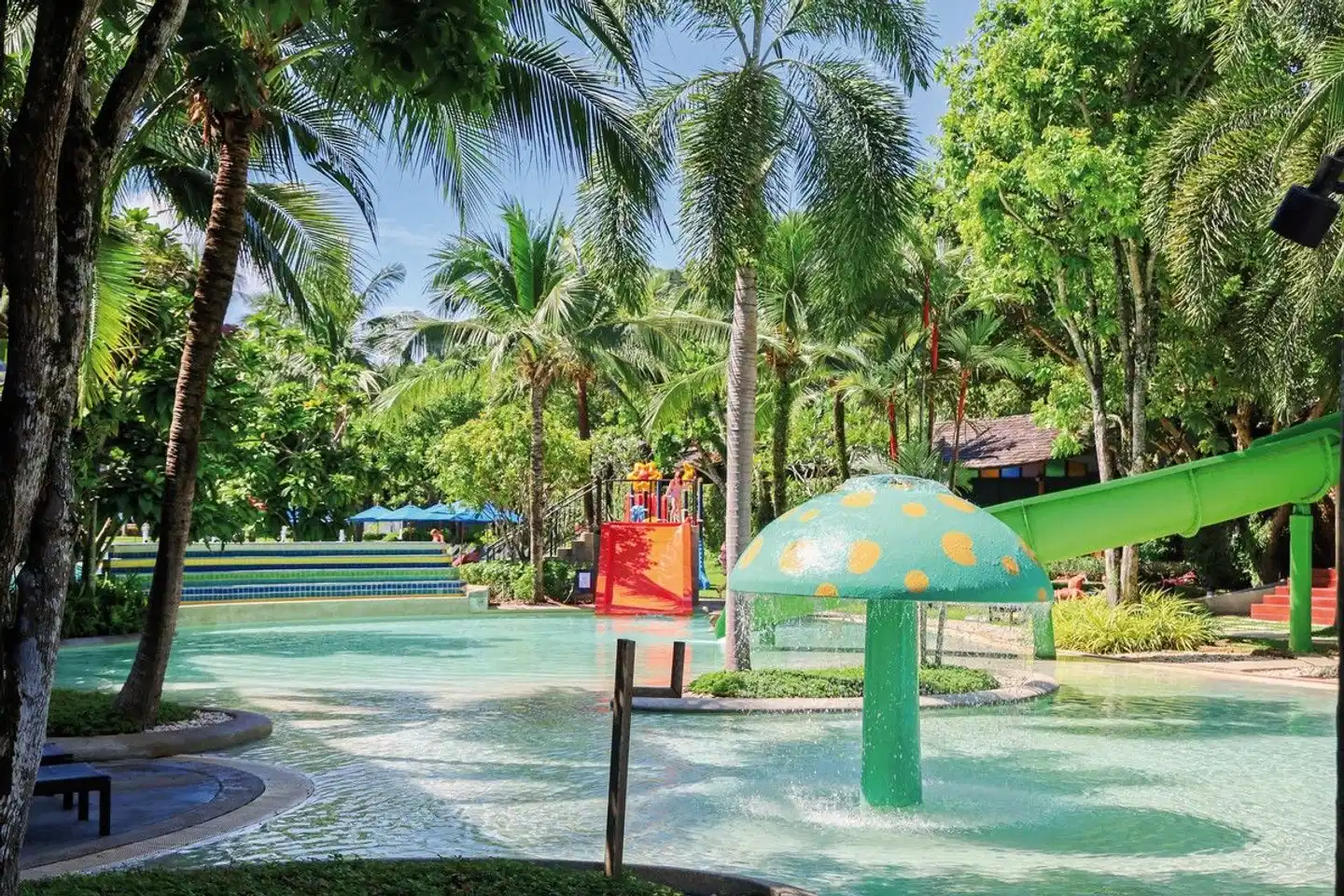 Holiday Ao Nang Beach Resort, Krabi Pool