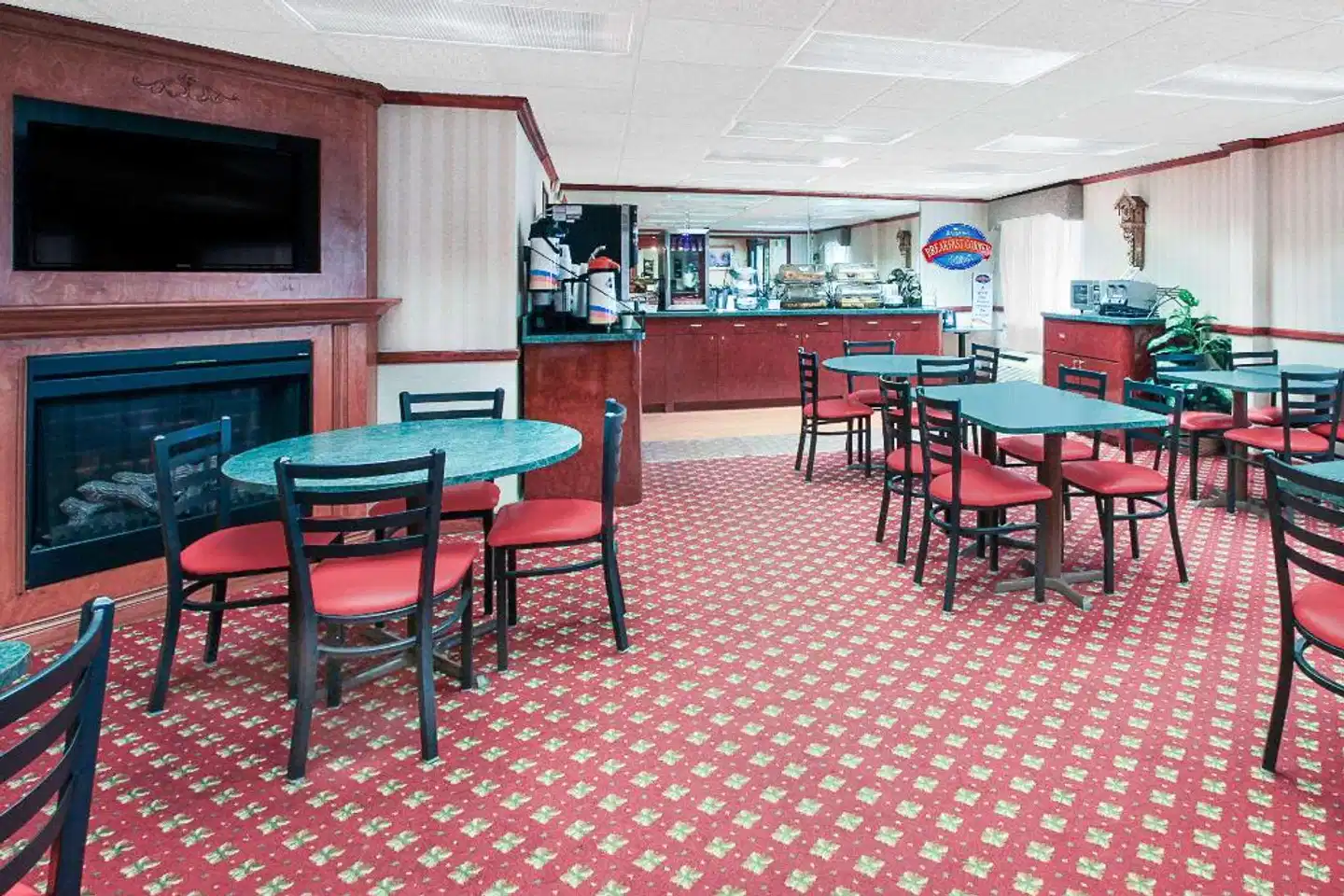 Baymont by Wyndham Flint Restaurant