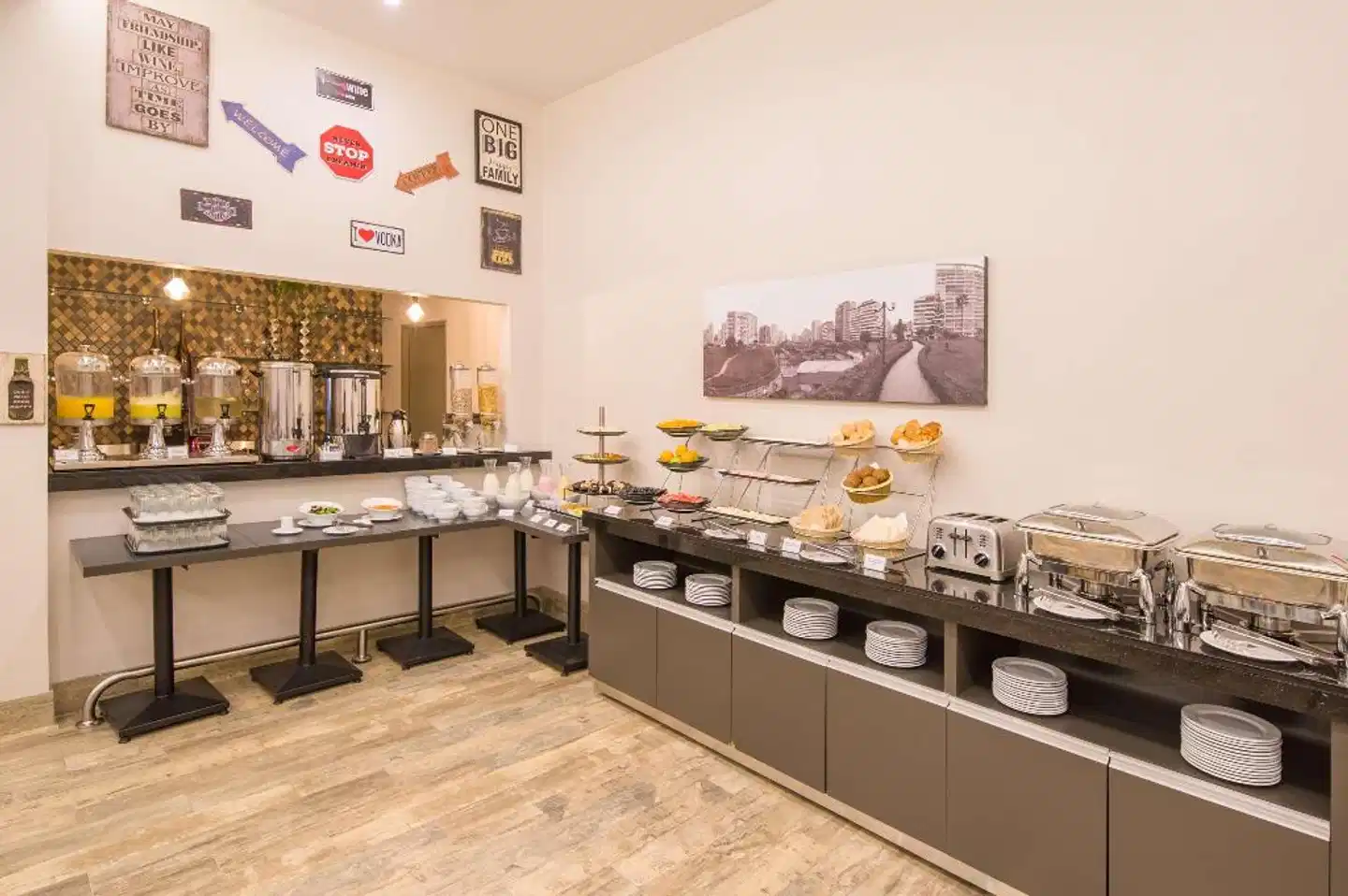 Best Western Plus Posada Royale Hotel & Suites Restaurant