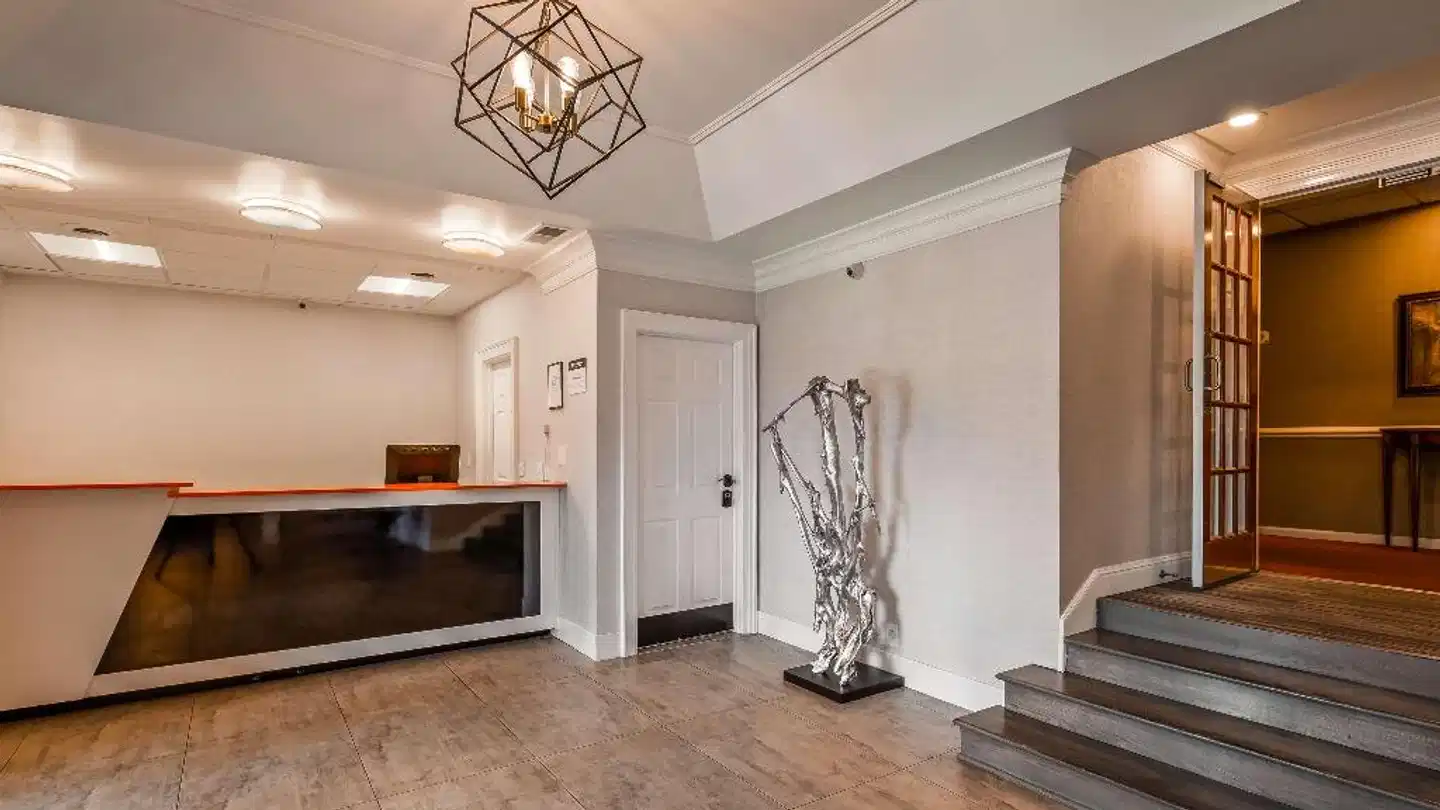 Best Western Brentwood Badezimmer