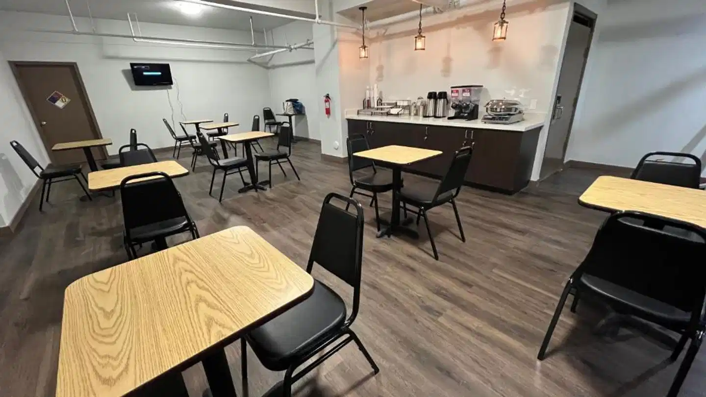 SureStay Plus Hotel by Best Western Mammoth Lakes Bar