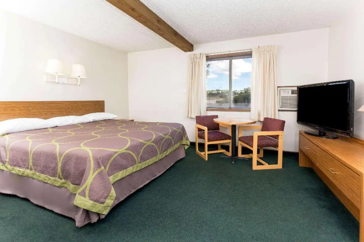 Super 8 by Wyndham Cos/Hwy. 24 E/PAFB Area Wohnbeispiel