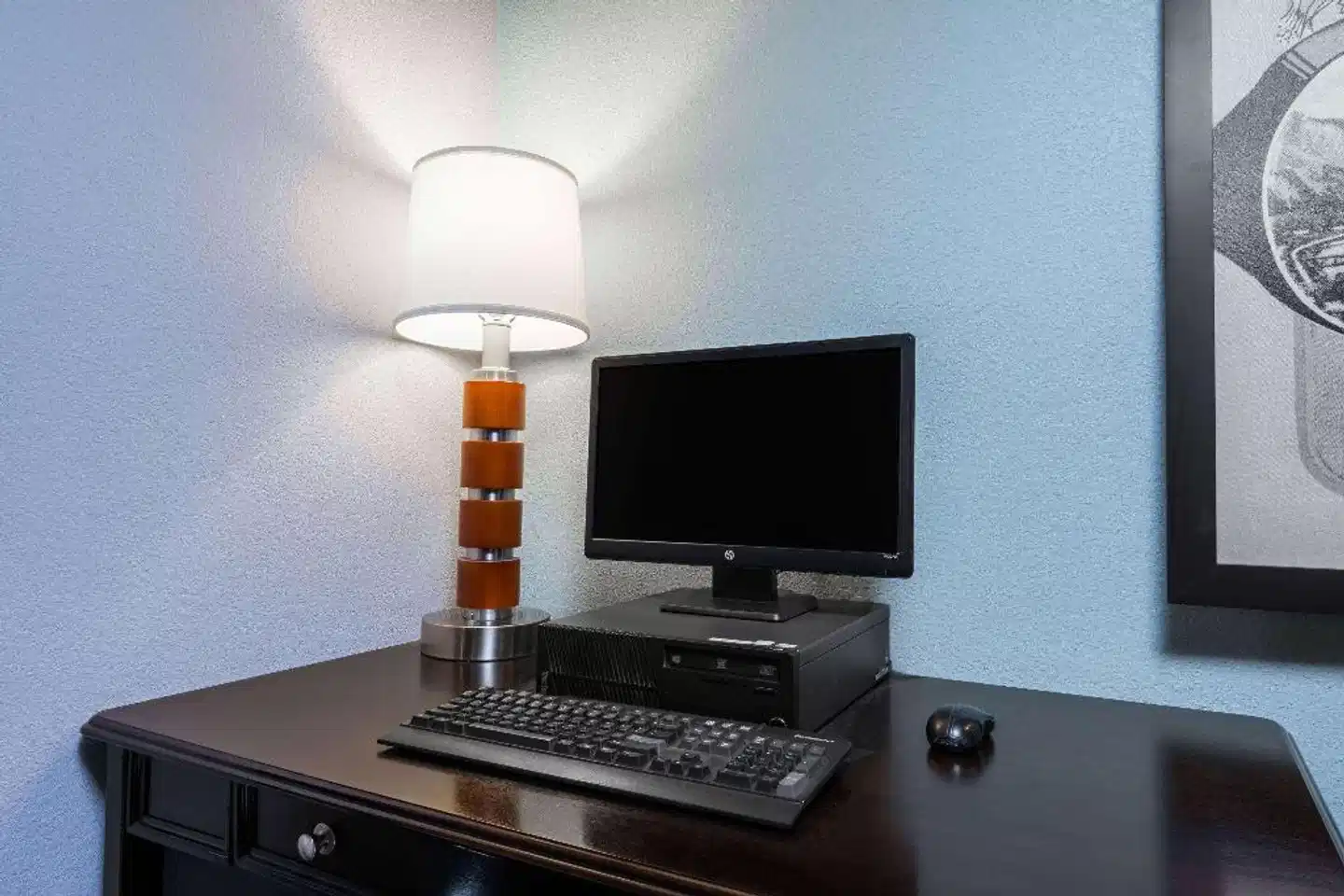 Super 8 by Wyndham Henderson North East Denver Lobby