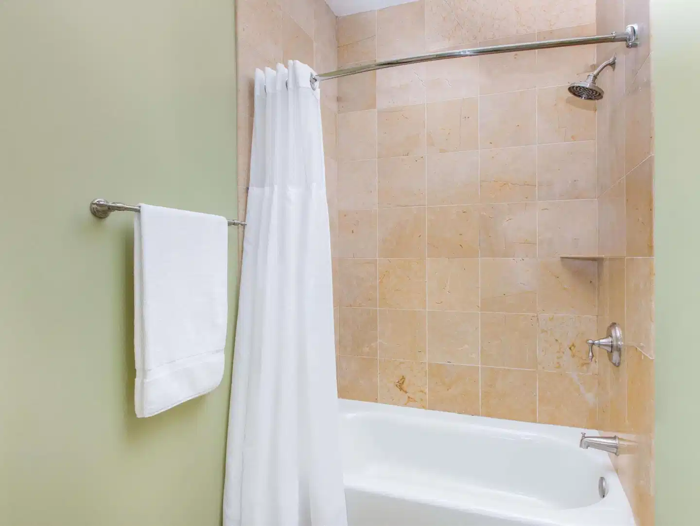 The George Washington Grand Hotel Badezimmer