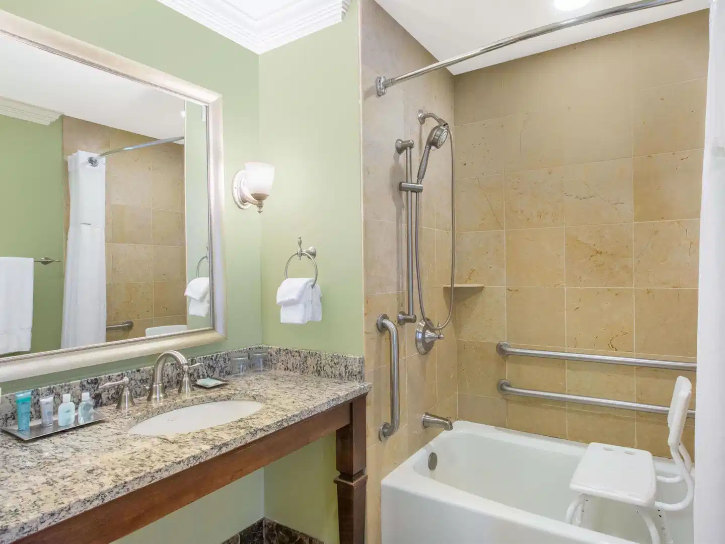 The George Washington Grand Hotel Badezimmer