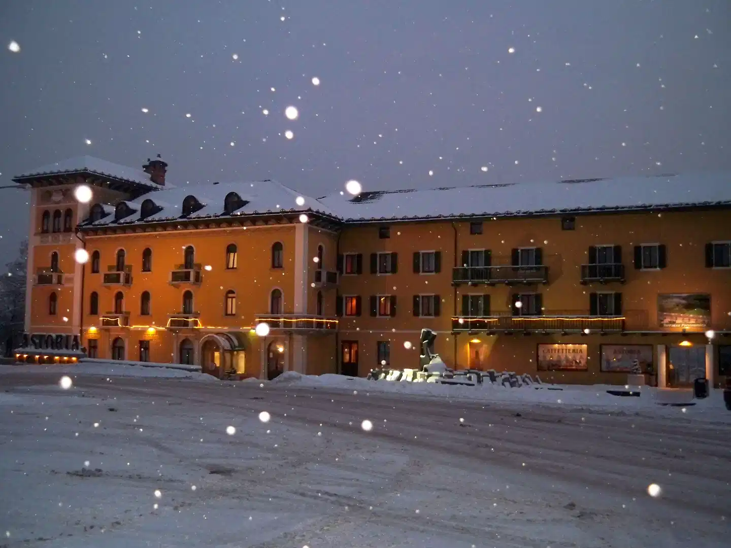 Grand Hotel Astoria Lobby