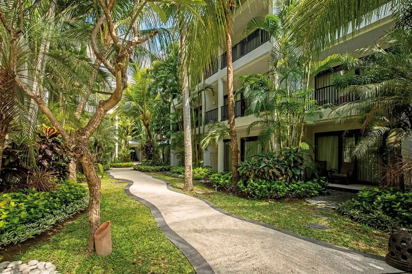 Away Bali Legian Camakila Aussenansicht