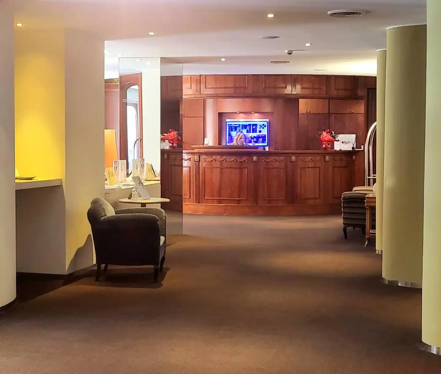 Alli Due Buoi Rossi Lobby