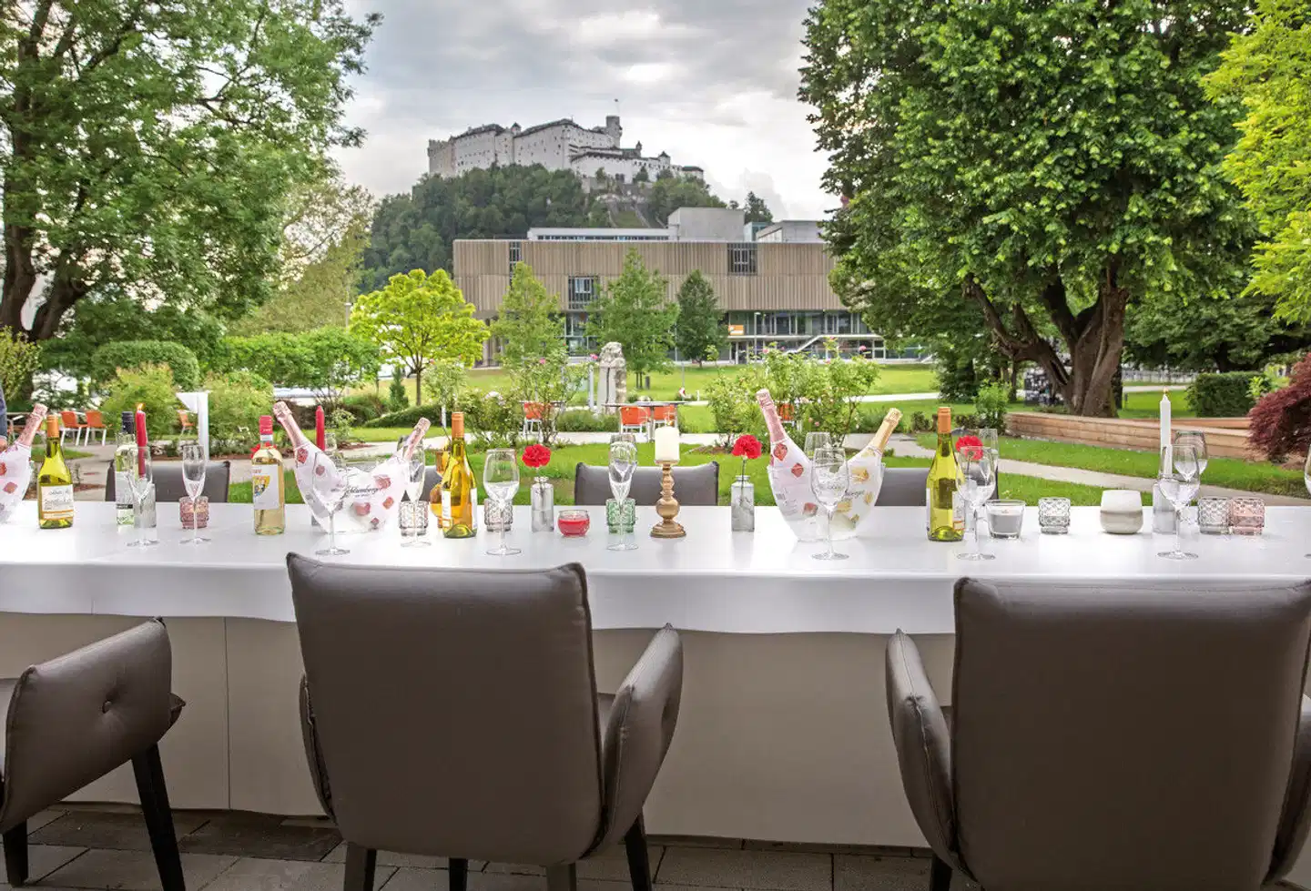 JUFA Hotel Salzburg Terrasse