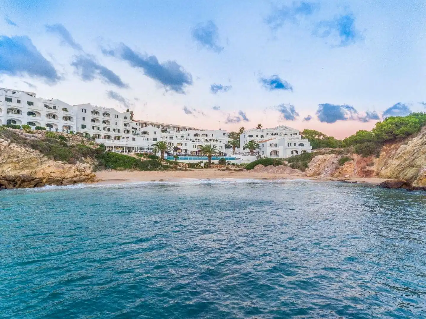 White Sands Beach Club Aussenansicht