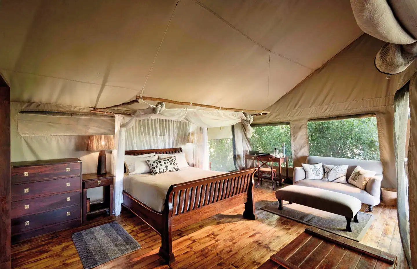 Familien Safari mit African Bush Camps Lobby