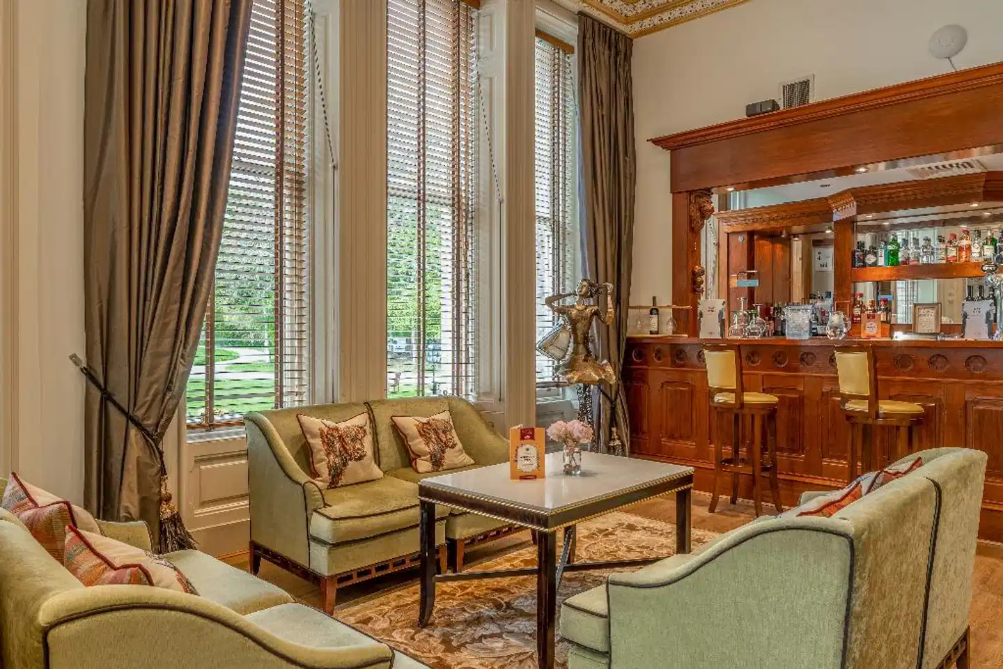 Muthu Newton Hotel Lobby