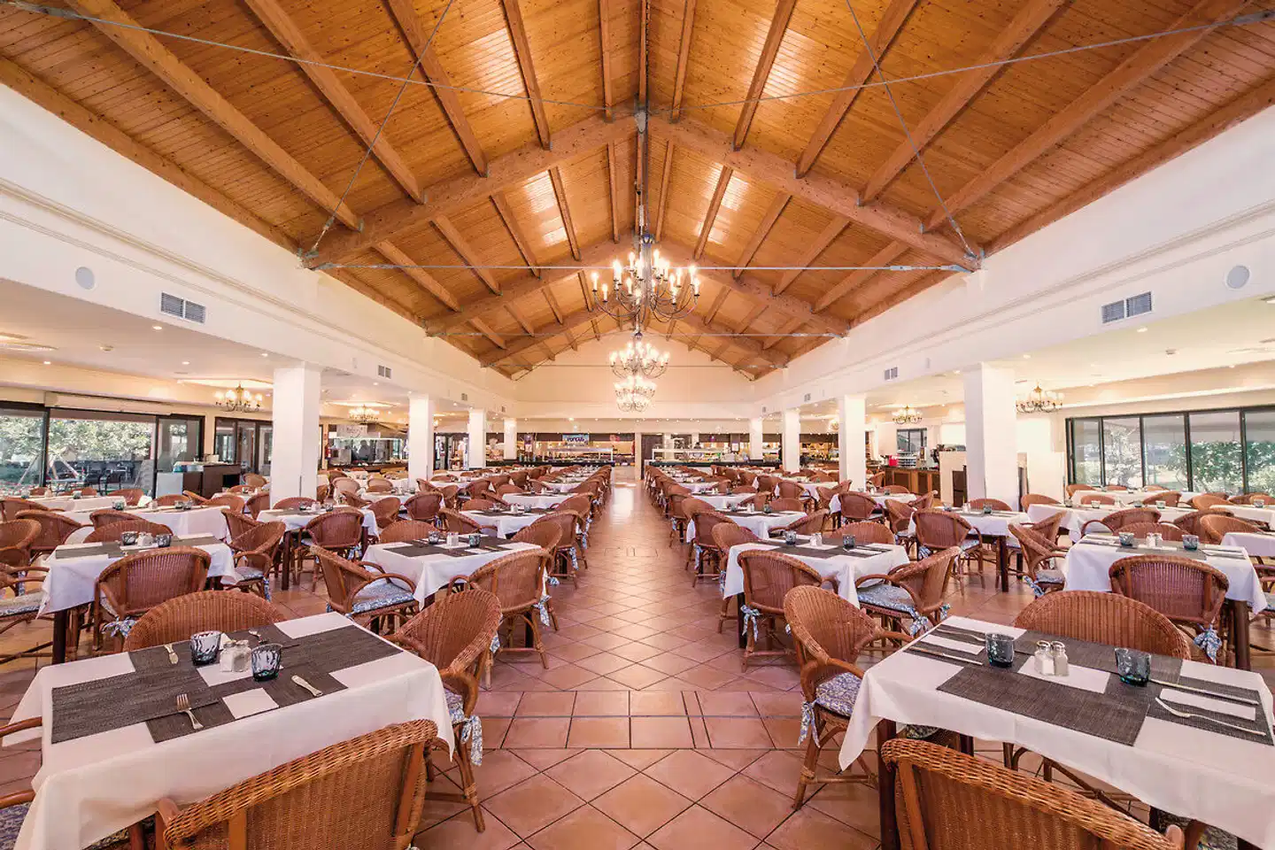 Vell Mari Hotel & Resort Restaurant