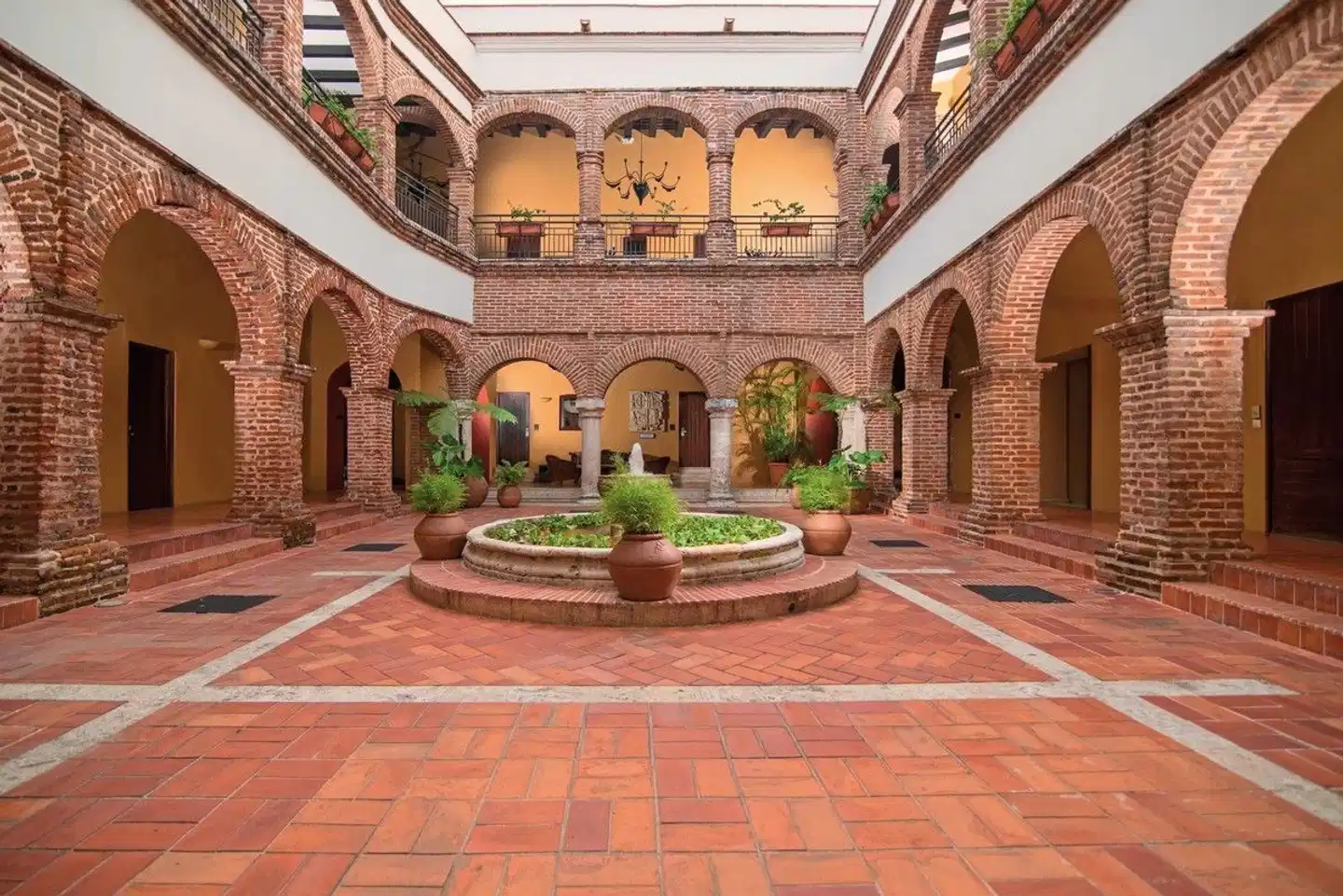 Hodelpa Nicolas de Ovando Lobby