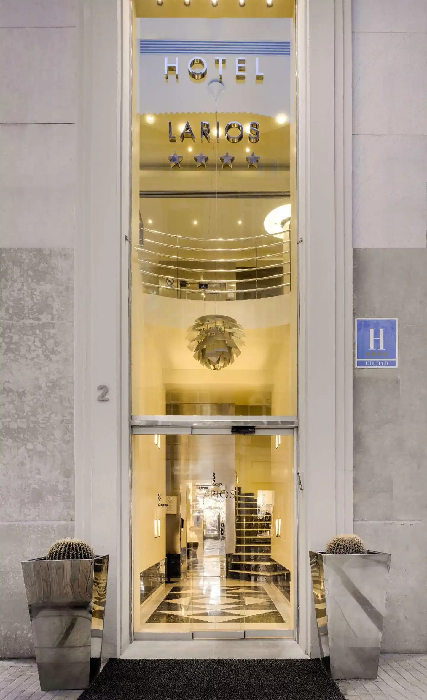 Room Mate Larios Wellness