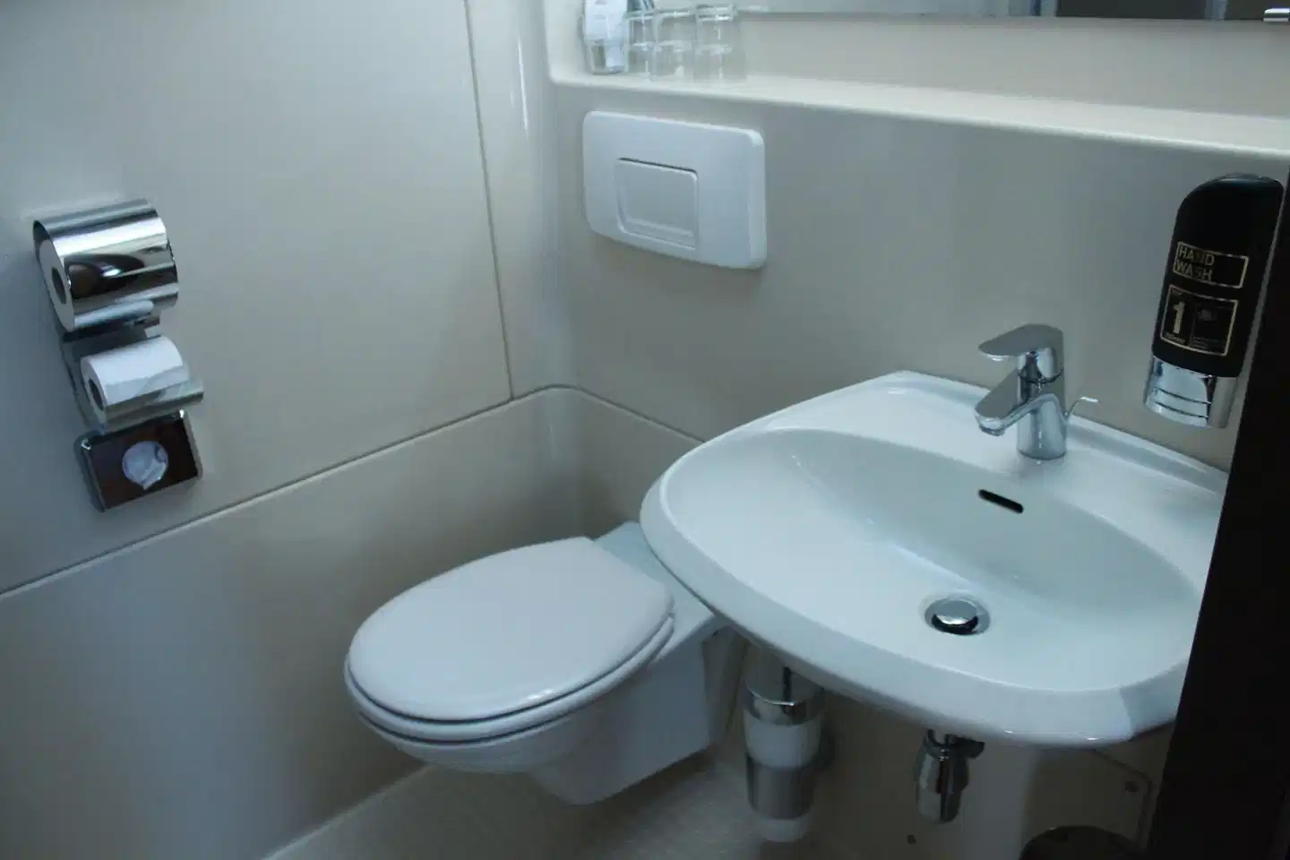 Hotel Goldene Krone Badezimmer