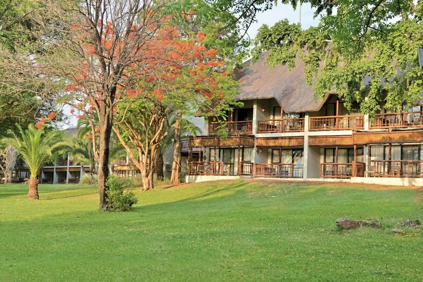 Cresta Mowana Safari Resort & Spa Aussenansicht
