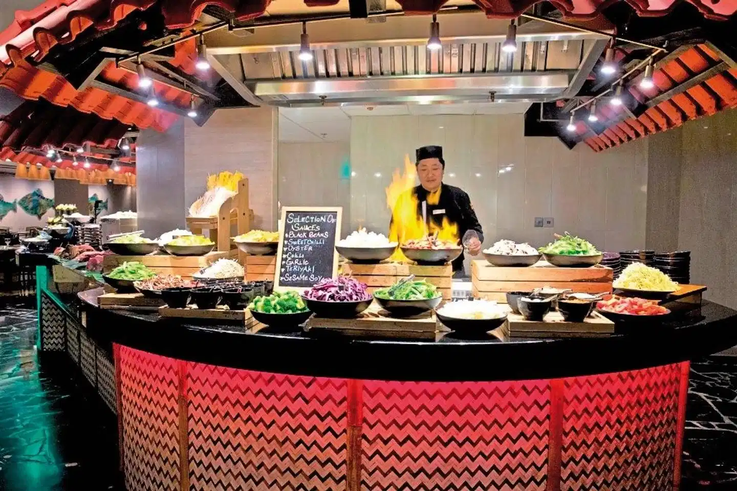 Crowne Plaza Dubai Deira Bar