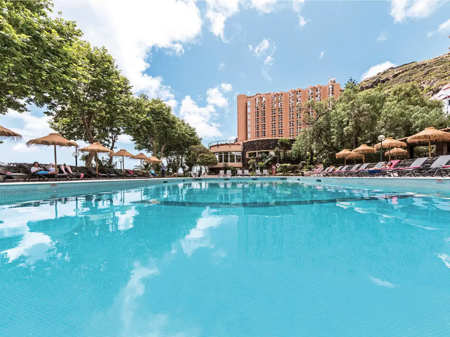 Dom Pedro Madeira Pool