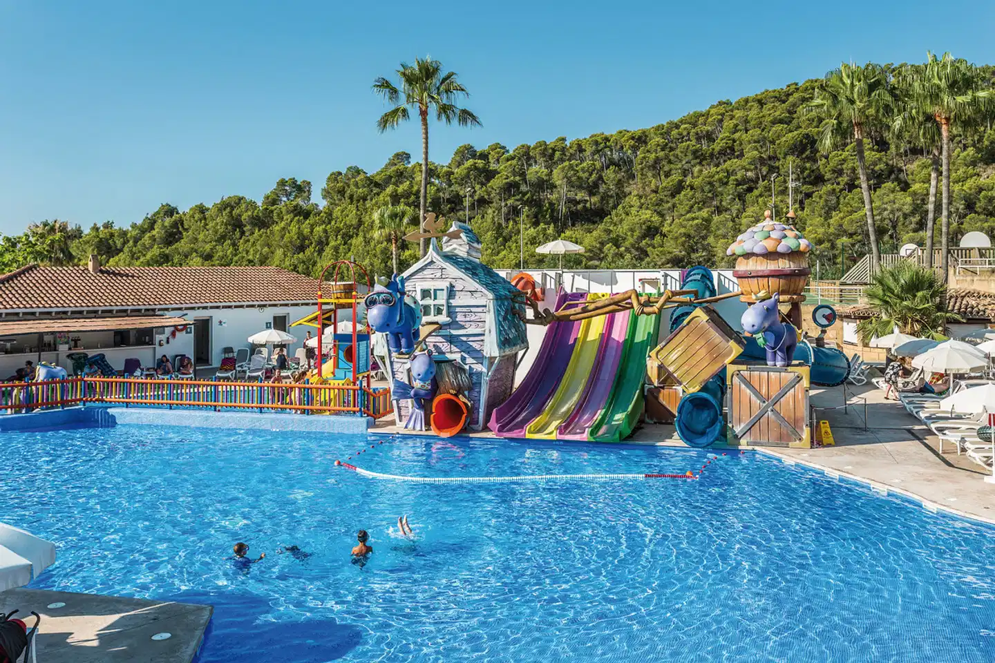 FERGUS Club Europa Pool