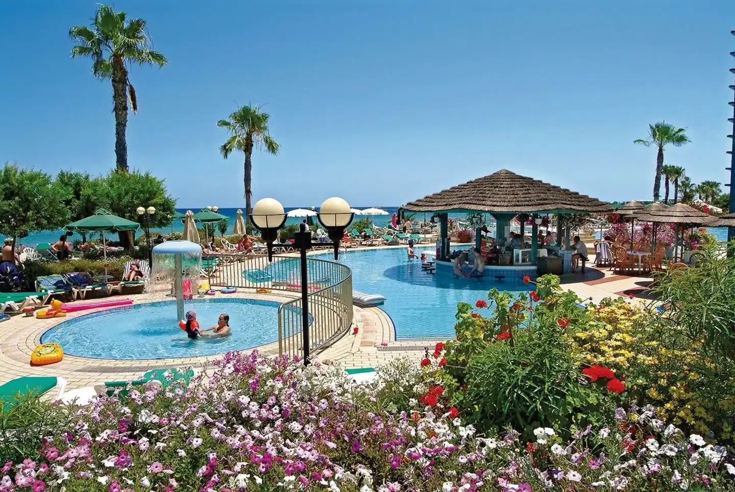 Sunrise Beach Hotel Pool