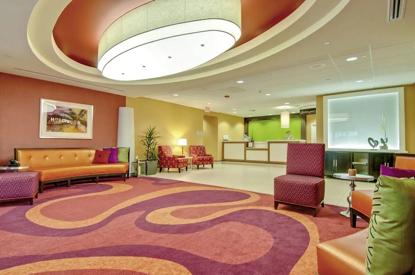 Hilton Garden Inn Los Angeles Hollywood Lobby